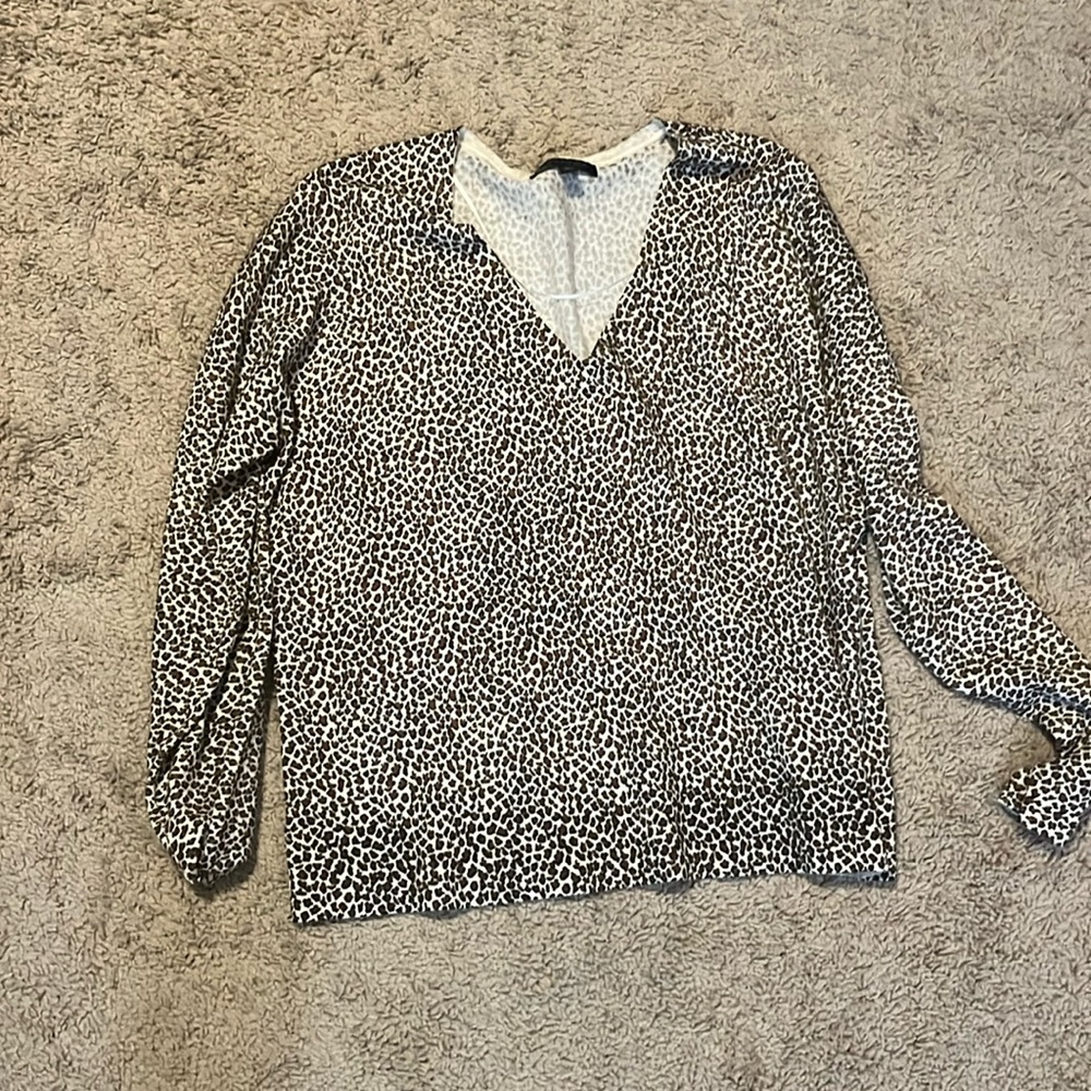 Banana Republic animal print v-neck sweater. Large.